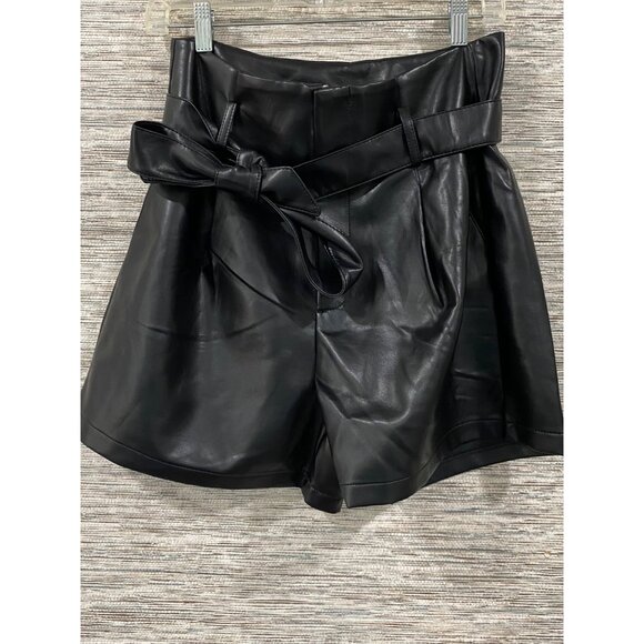 🖤 Wednesday Addams Chic Black Pleather Bow-Belt Shorts 🕷️ Back-to-School Goth - Picture 1 of 7